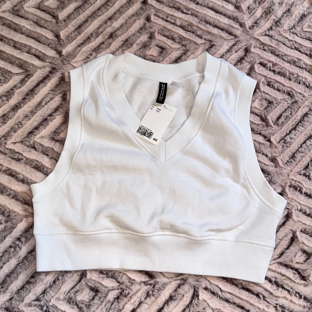 NWT H&M Sweater Vest
